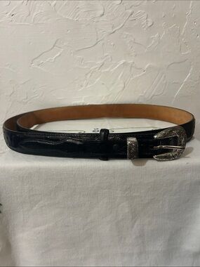 Tony Lama 1823L black leather belt in size 44, proudly made in the USA.